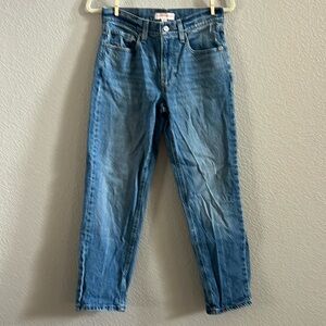 Lucky Brand Boy mid rise relaxed straight Size 2/26